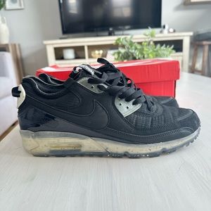 Nike Air Max. Mens size 10